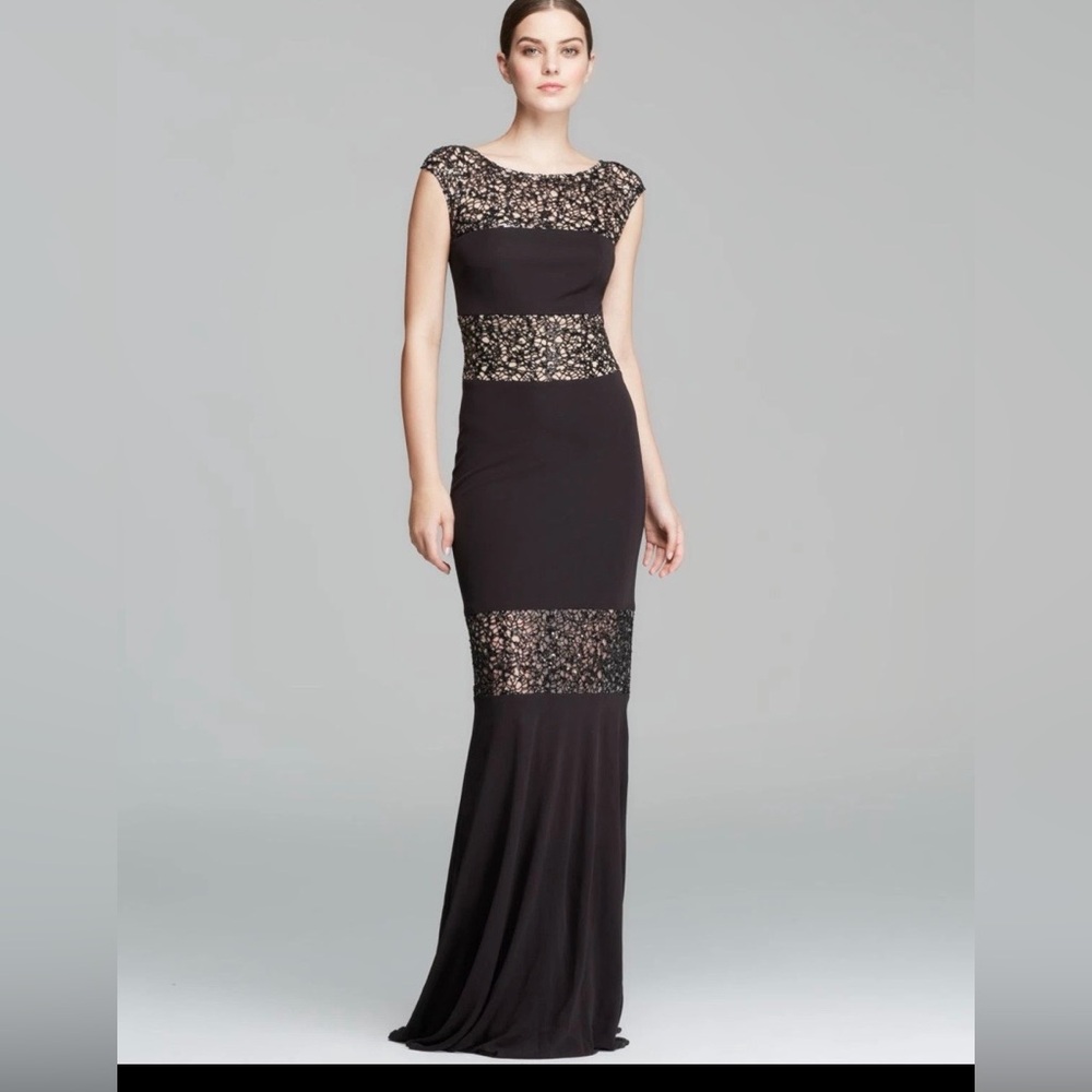 David Meister Black sequin Illusion Inset
Jersey Elegant Gown Dress
Size 6